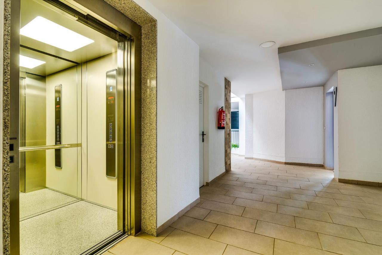 Infinity Sunny View Deluxe Apartment Ареналес дел Сол Екстериор снимка