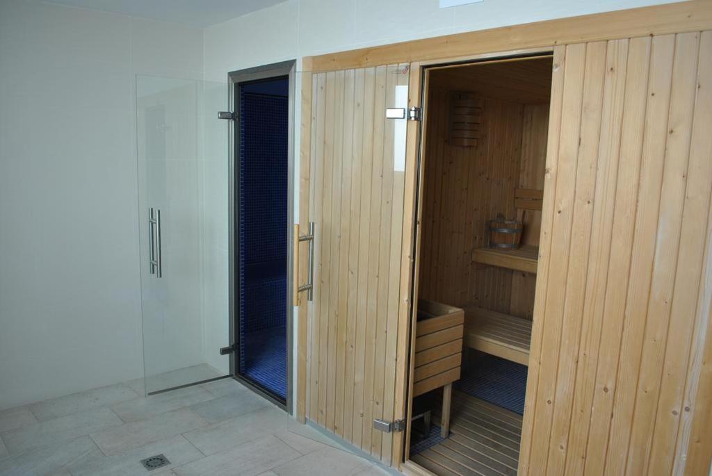 Infinity Sunny View Deluxe Apartment Ареналес дел Сол Екстериор снимка